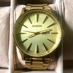 Stainless Steel Sentry SS Nixon